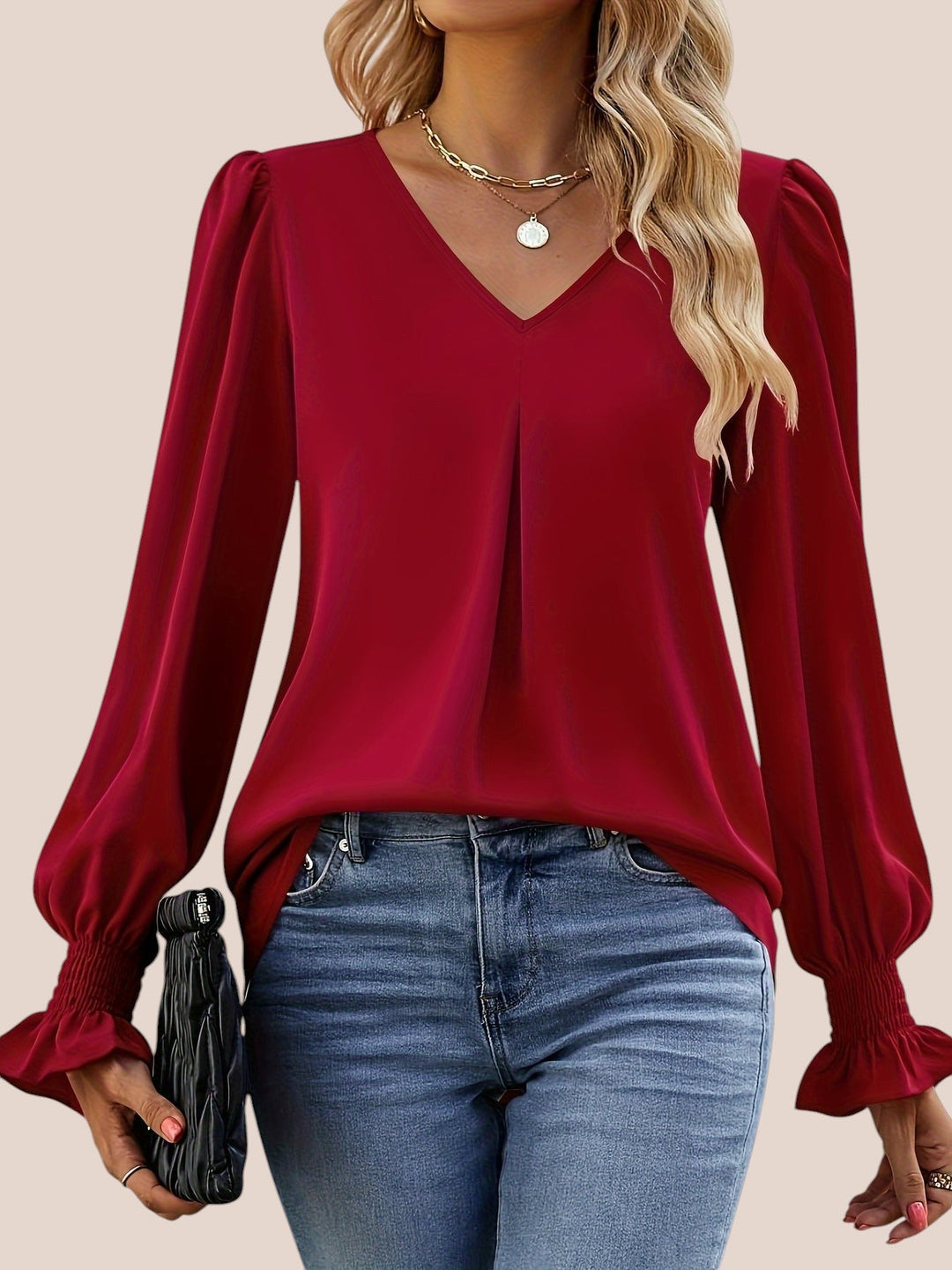 Mira | Elegant Blouse with V-Neck