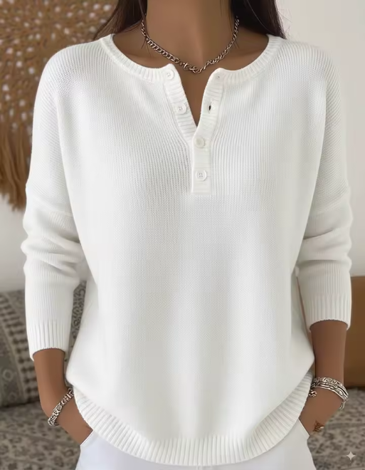 Vera | Elegant Sweater with Buttoned Neckline