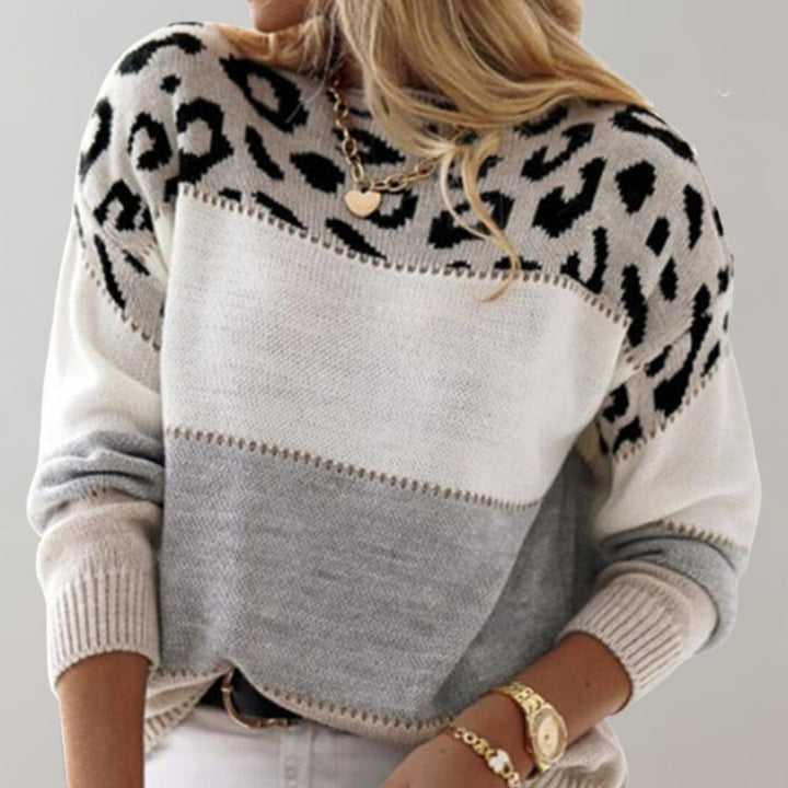 Charlene – Casual Sweater with Leopard Print